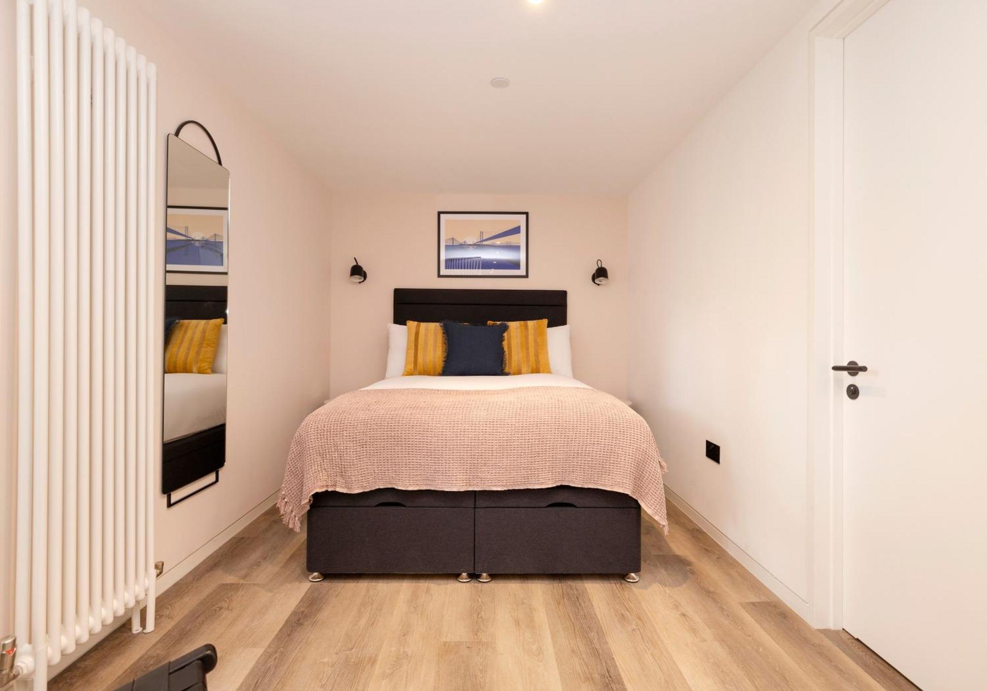 Charming Studios Near Holyrood Park & Calton Hill Edynburg Pokój zdjęcie